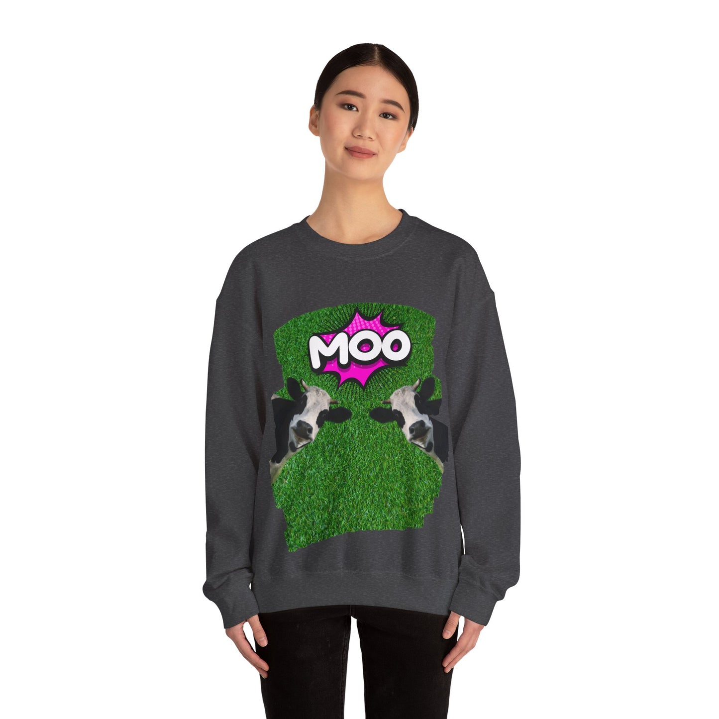 ✔️ AU/NZ Funny Cow Moo Sweatshirt - Unisex Heavy Blend Crewneck MOO