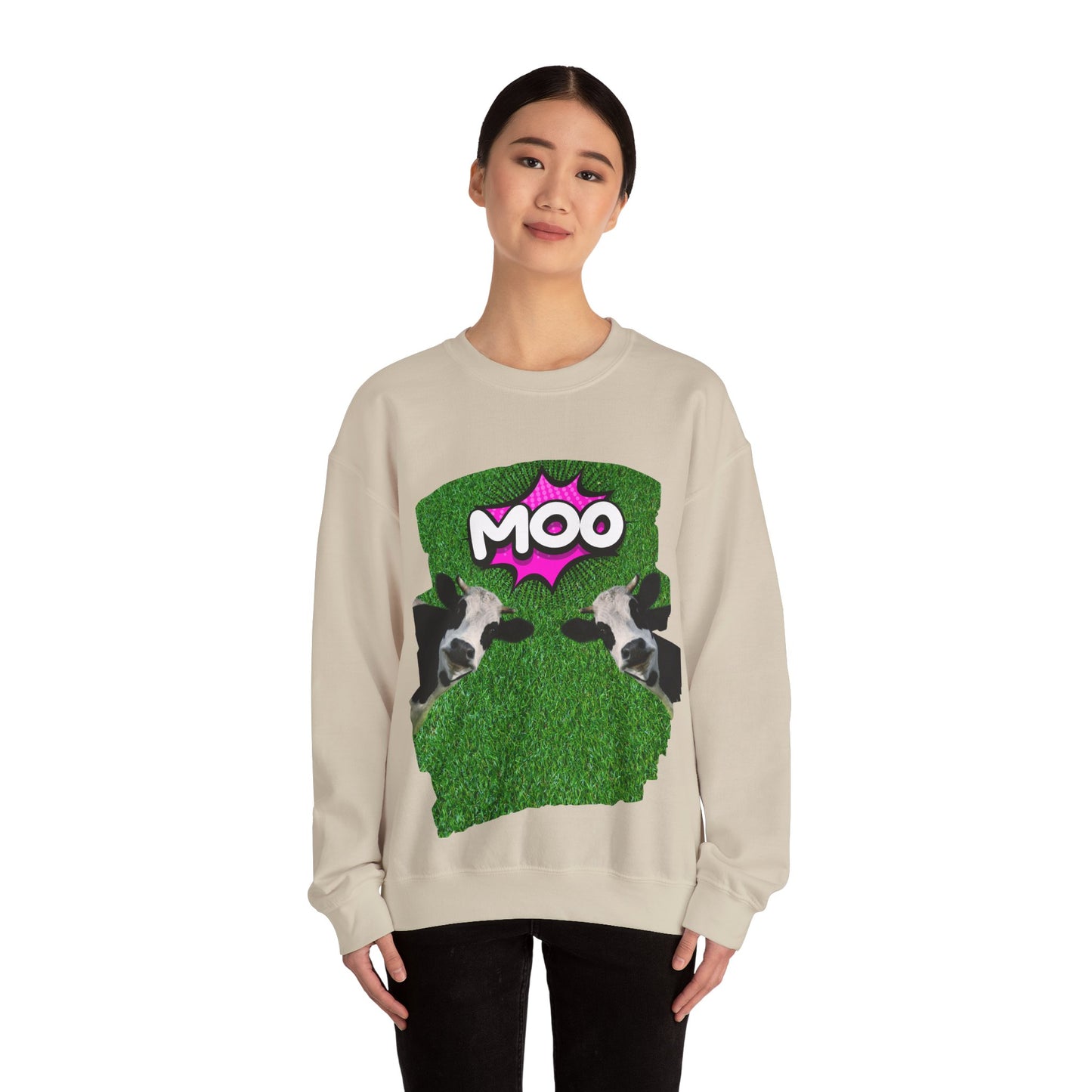 ✔️ AU/NZ Funny Cow Moo Sweatshirt - Unisex Heavy Blend Crewneck MOO