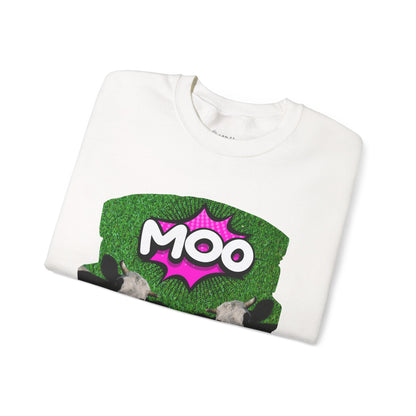 ✔️ AU/NZ Funny Cow Moo Sweatshirt - Unisex Heavy Blend Crewneck MOO